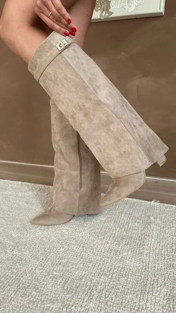 Elegant Women&