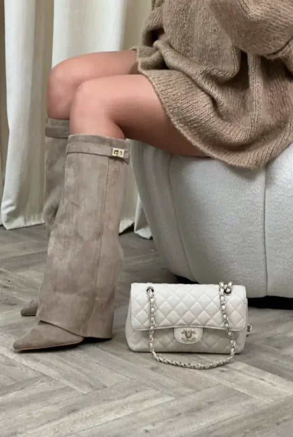 Elegant Women&