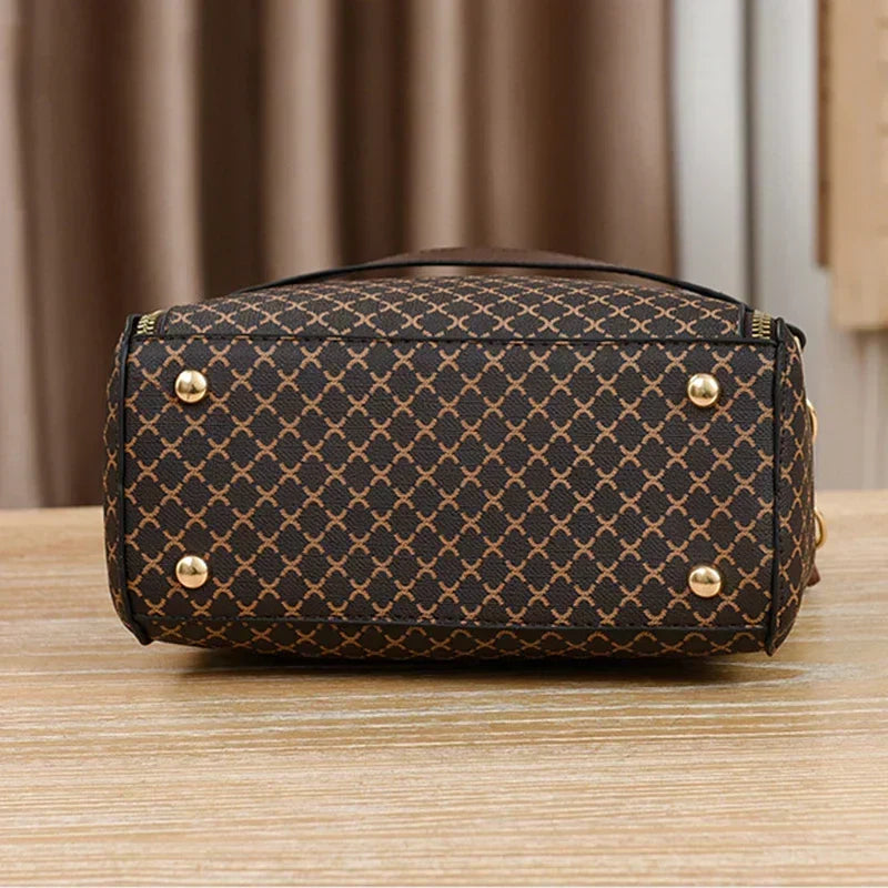 Élise &amp; Fils – Charm Bag
