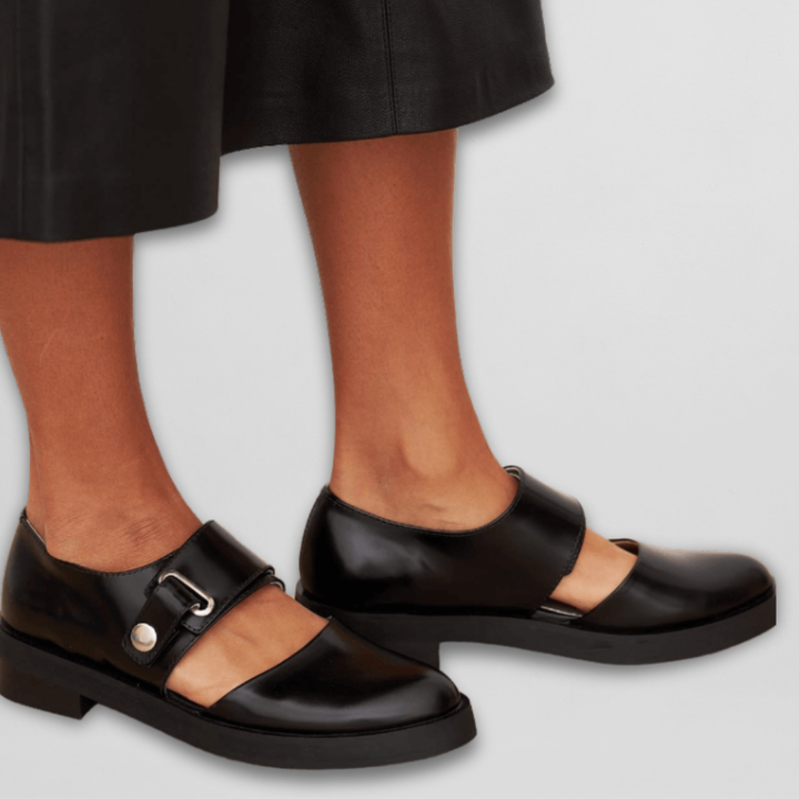 Antonietta | Classic Mary Janes with Adjustable Buckle